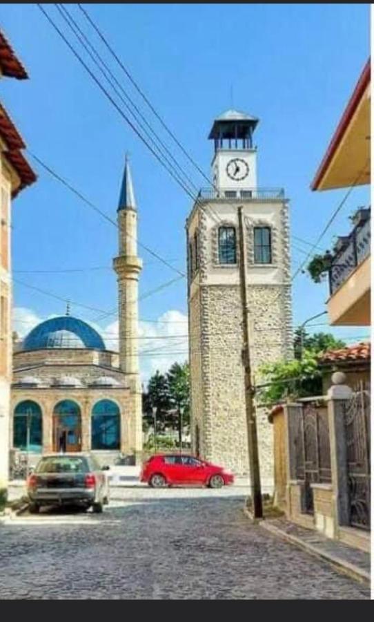 Tradicional Bazaar Home Корча Экстерьер фото